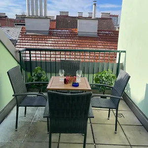 Dachterrasse Fuer 4 Personen Appartamento