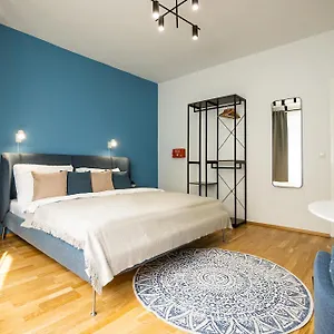 Bright Stylish In A Location Appartamento